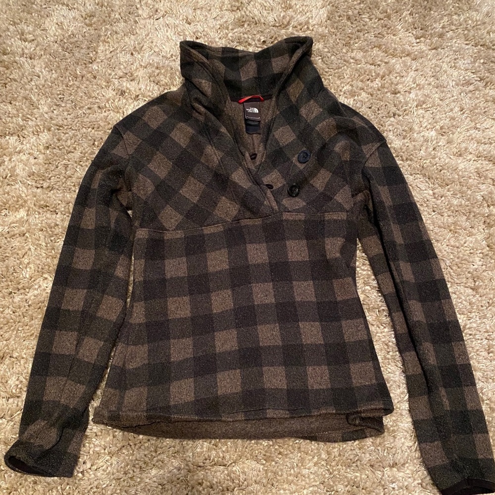 North face sweater